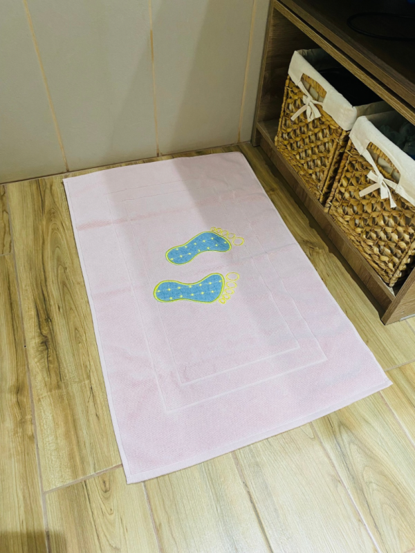 Alfombra de baño con patitas - Imagen 3