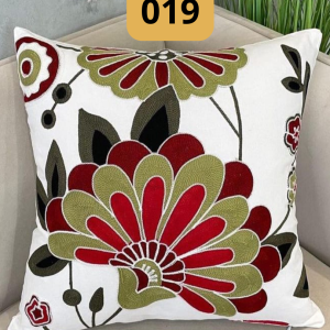 01-57.png Funda de cojines bordados Florencia