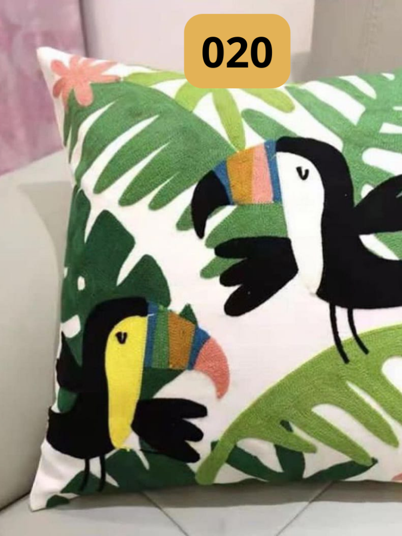 01-58.png Funda de cojines bordados Florencia