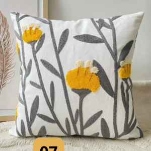 01-7.png Funda de cojines bordados Lucia