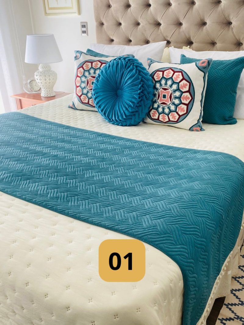 1F775730-1F7C-4BE7-BB3E-81416C7266FD.jpg Set en tono turquesa Lille