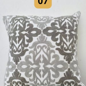 660F858F-BB64-42D5-8C6C-63CF6478B924.jpg Funda de cojines bordados Isadora