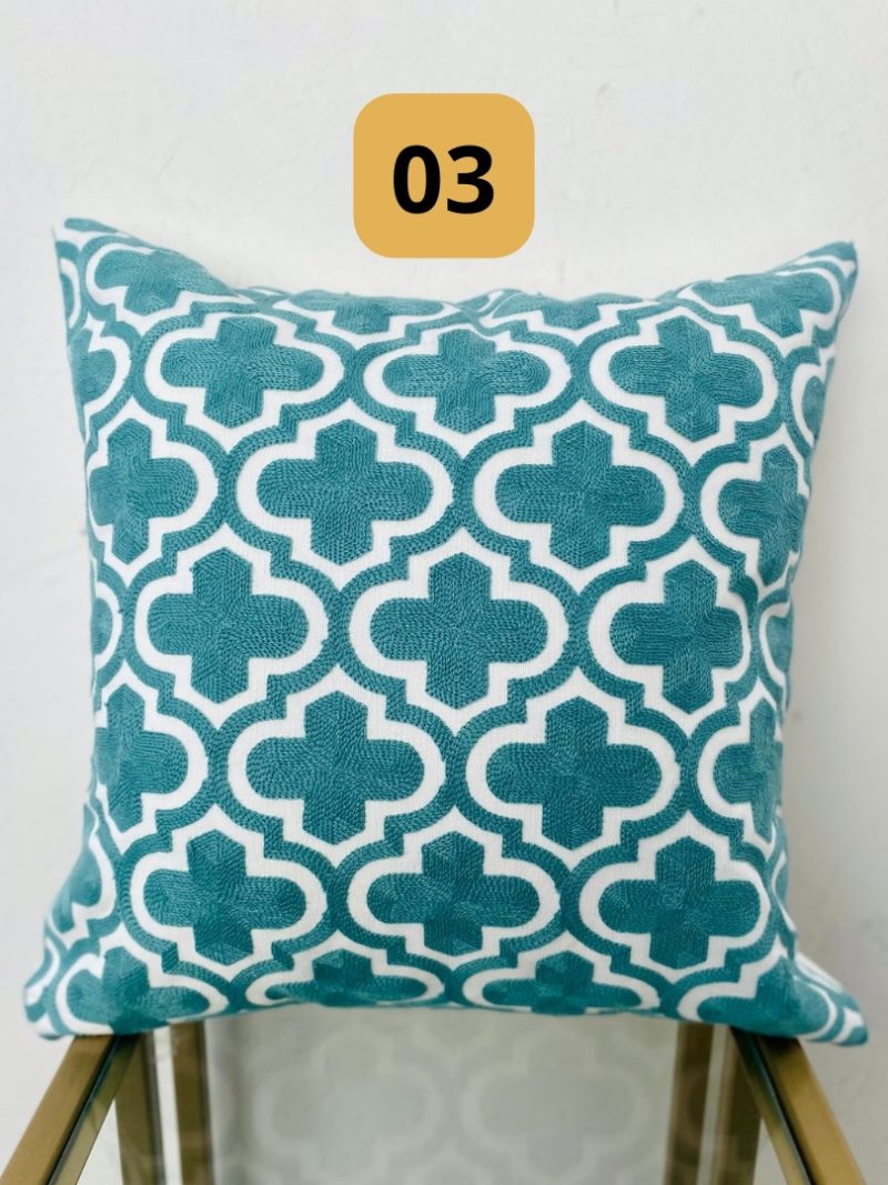 992B1E5B-CB75-4E55-A292-3D62713D2E0F.jpg Funda de cojines bordados Isadora