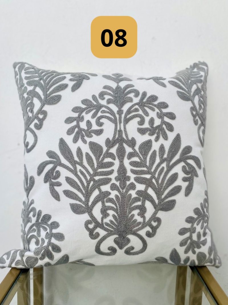 D0CF7F02-13B0-477D-AEC5-DF706EB46D80.jpg Funda de cojines bordados Isadora