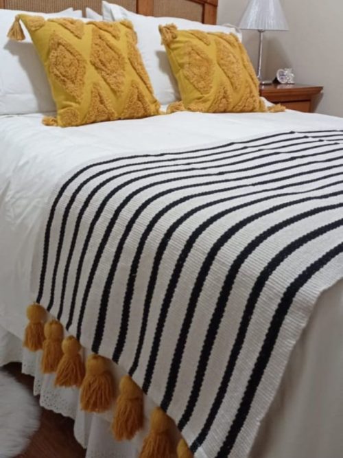 Diseno-sin-titulo-26.jpg Piecera con flecos Renata