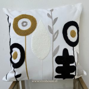 Sin-titulo-810-x-1080-px-14.jpg Funda bordada Botánica