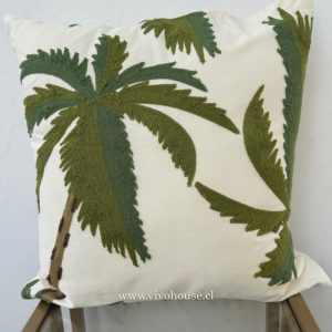 Sin-titulo-810-x-1080-px-21.jpg Funda bordada Brisa