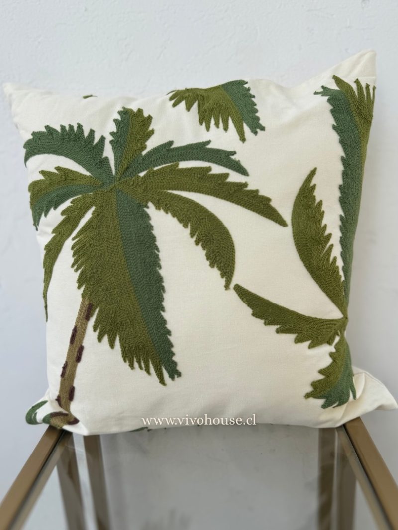 Sin-titulo-810-x-1080-px-21.jpg Funda bordada Brisa