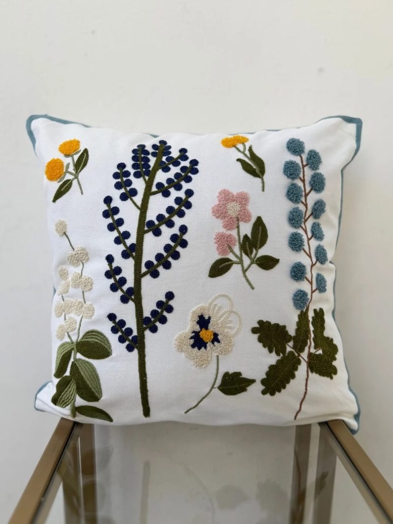 Sin-titulo-810-x-1080-px-3-3.jpeg Funda bordada Dalia